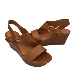Johnston & Murphy Jade (Brown) Asymmetrical Strap Platform Size 9